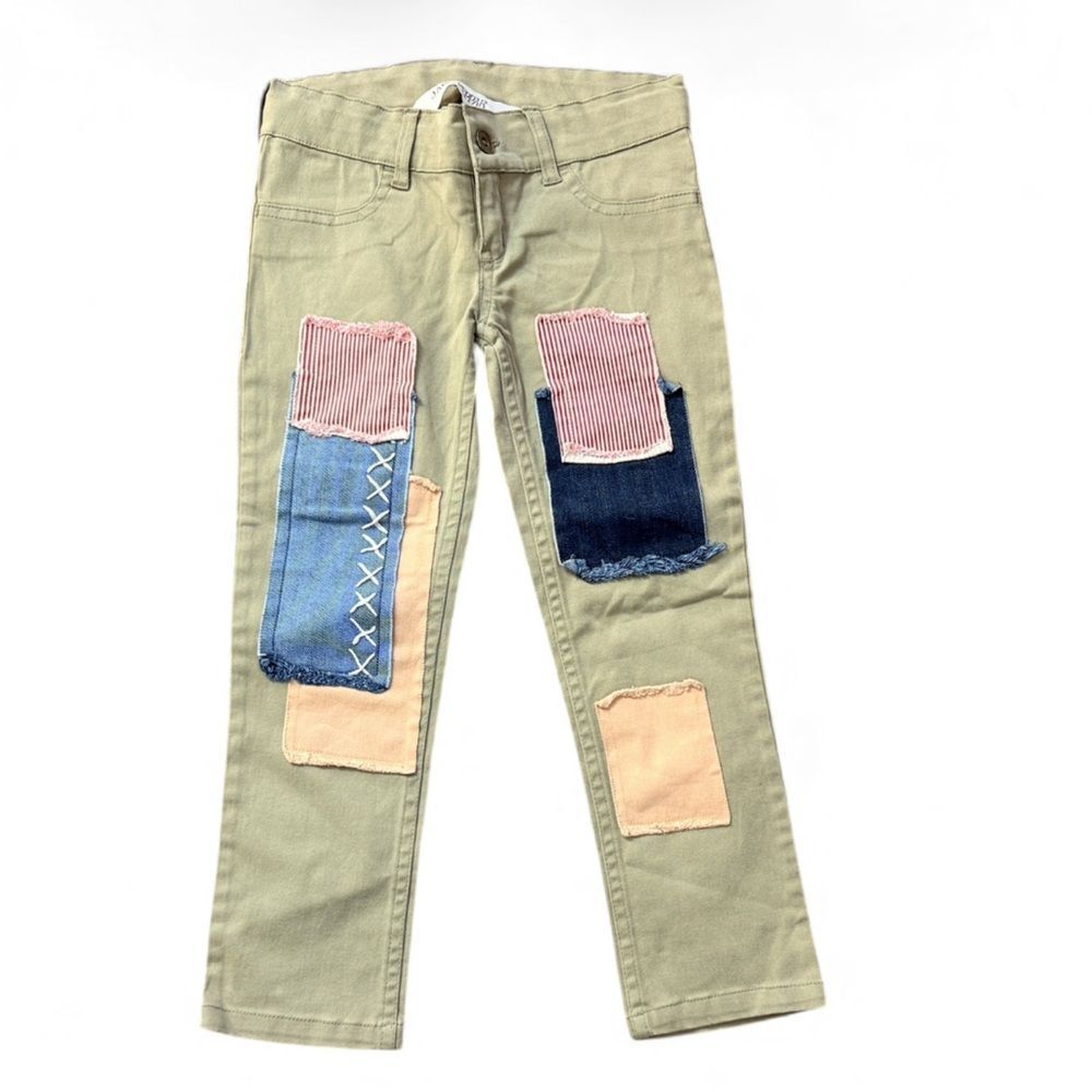 Jak & Peppar Olive Green Jeans with Decorative Patches